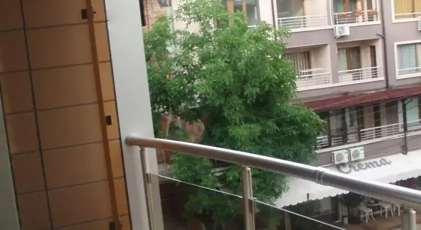 Sunny Apartment