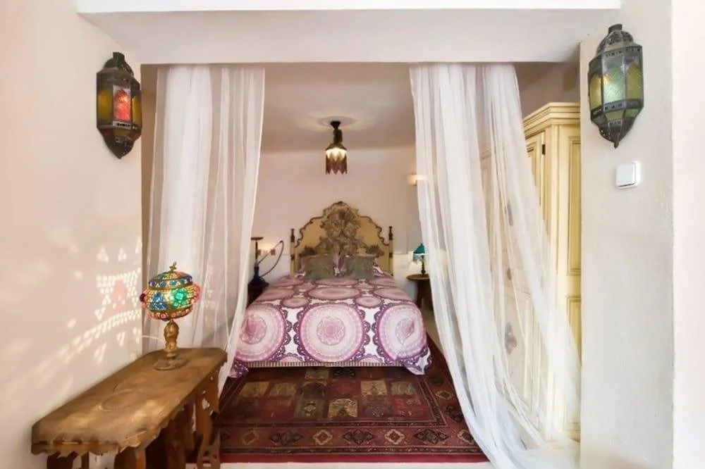 Stunning Moorish villa