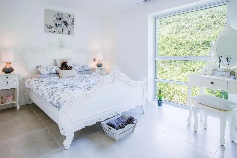 Waters Edge - 2 Bedroom Apartment - Tenby