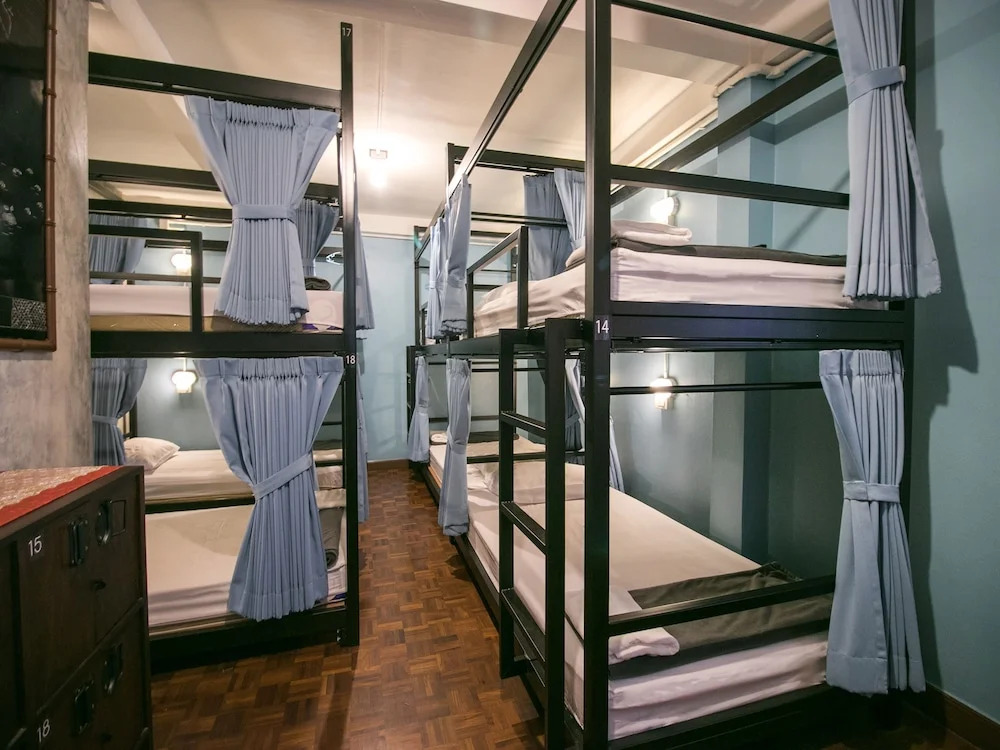 Sleep Soundly Hostel - Adults Only