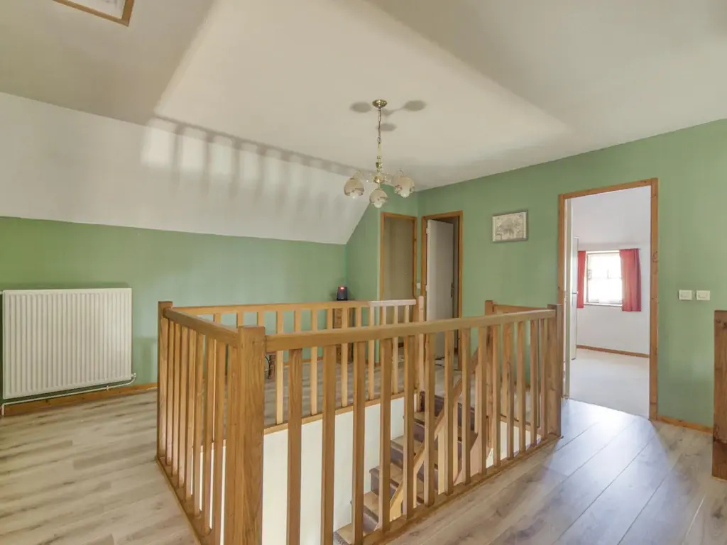Characteristic holiday villa in Berigny with enclosed garden