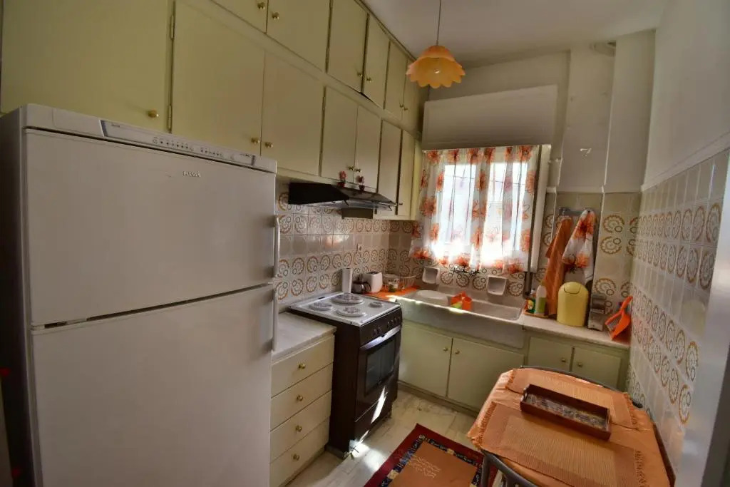 Classy 2 bedroom apartment under Acropolis at Thisseio