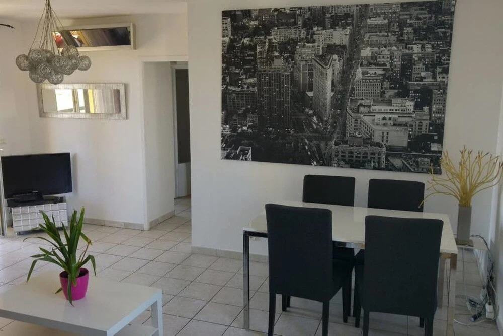 Beau T3 - Climatisé - Grande Terrasse - Marseille