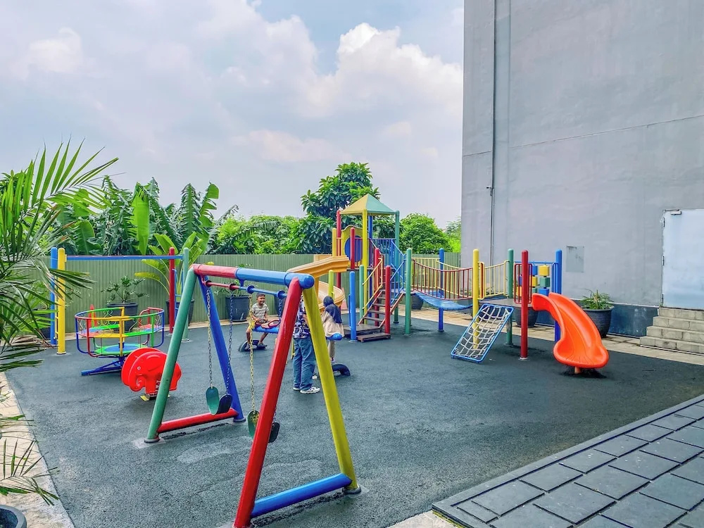Cozy 2Br For 4 Pax At Nifarro Park Apartment