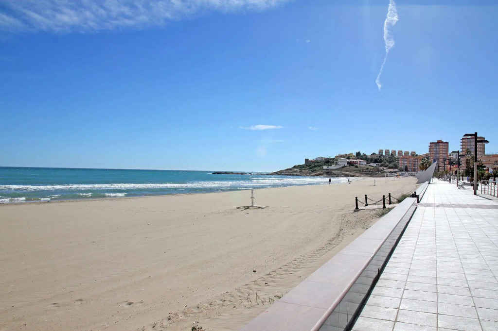 Apartamentos Bernat 3000