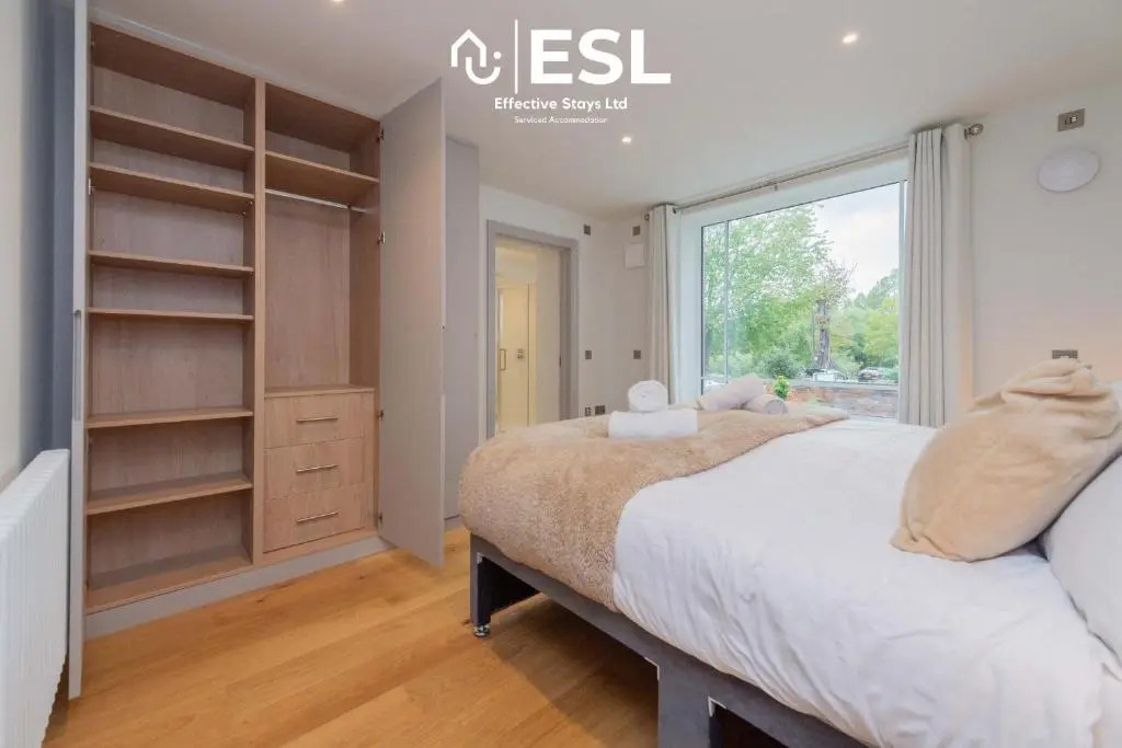 Luxury 2 Bedroom Church Apartment With Free Parking