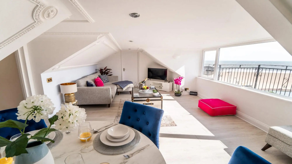 Stunning Sea View Penthouse 2 Bedroom 2 Bathroom