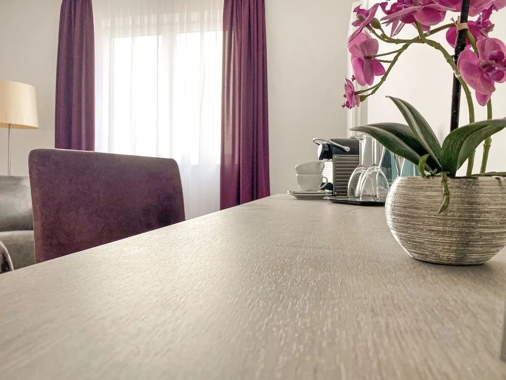 PRIMA Inn HOTEL & HOF NEURUPPIN - digitales & rezeptionsloses Motel