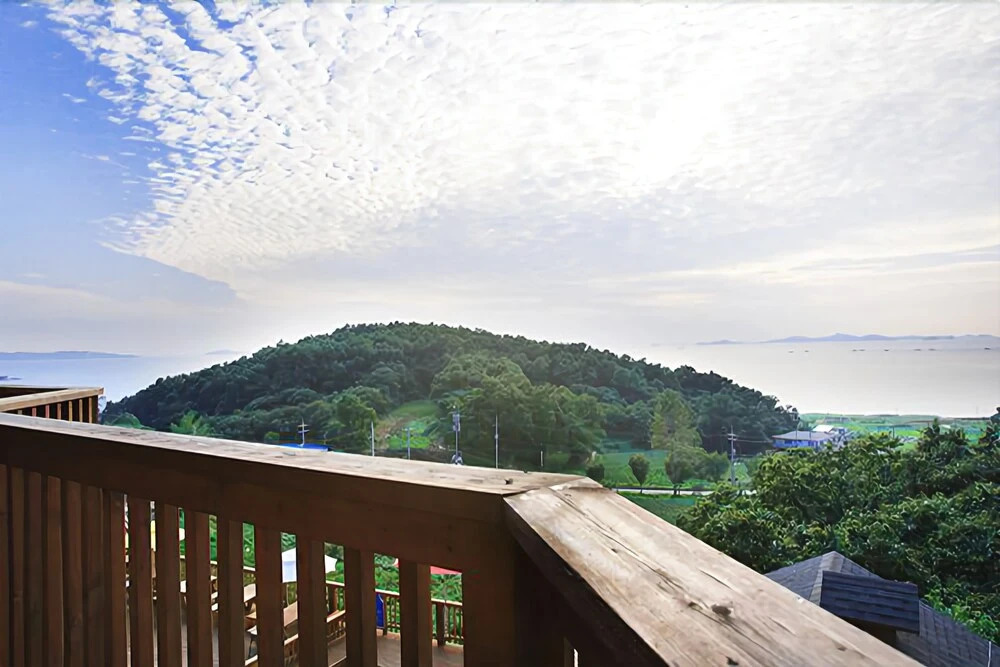 Ganghwa Haeneomi Pension