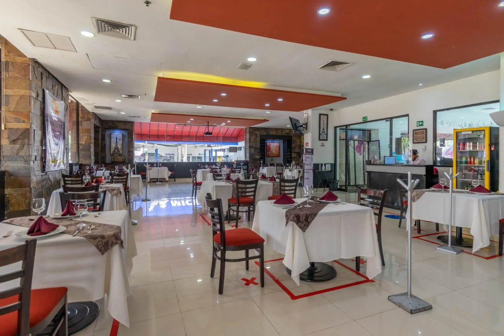 Paris FC Hotel