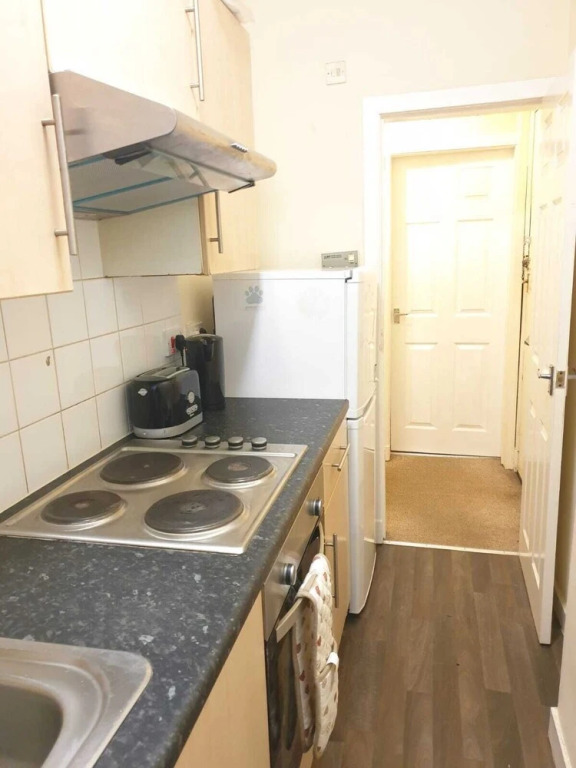 Convenient Clean and Comfortable Flat