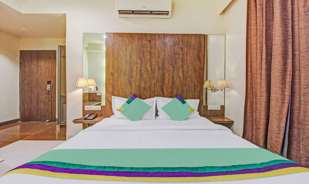 FabHotel Arastu Plaza - Nr Nampally Railway Station