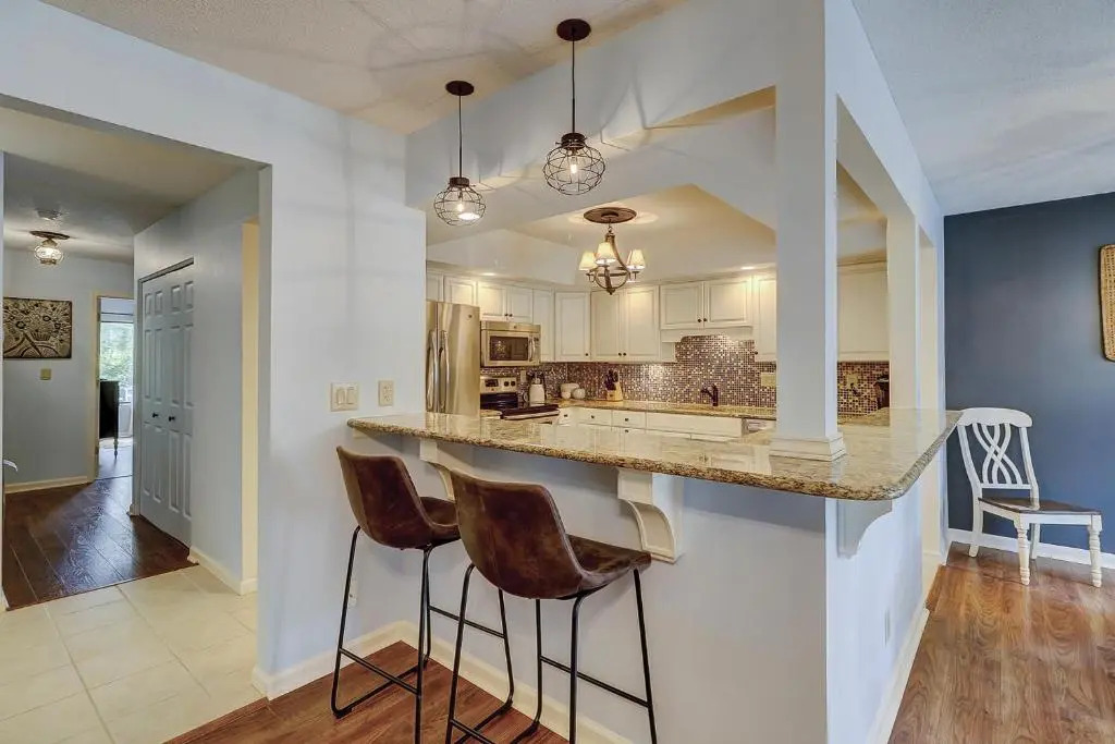 161 Beachwalk 2 BR Near Ocean Shipyard