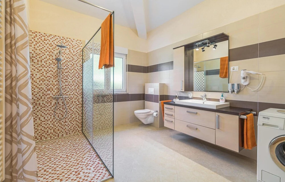 Awesome Home In Medulin