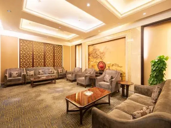 East River International Hotel