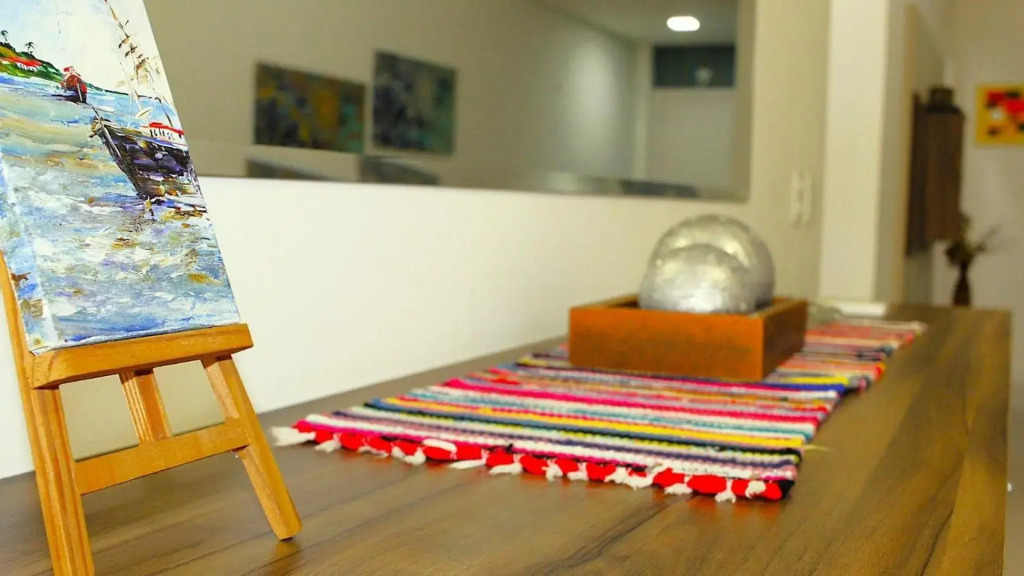 1067 - Apartamento para locação em Bombinhas com 03 suítes