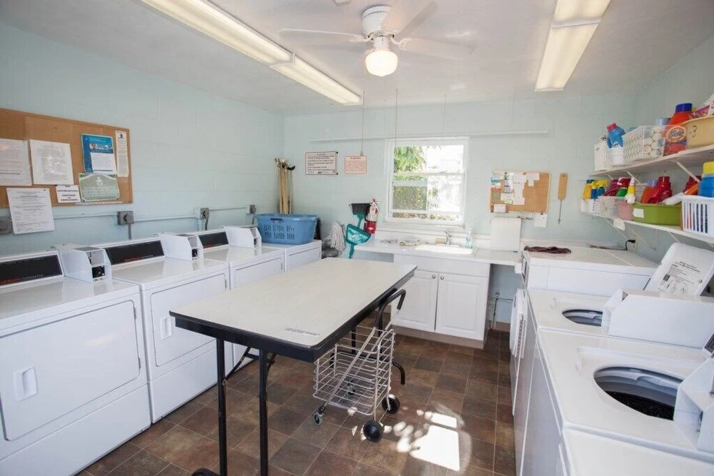 3045 #5A Fort Myers Beach - 2 Br Condo