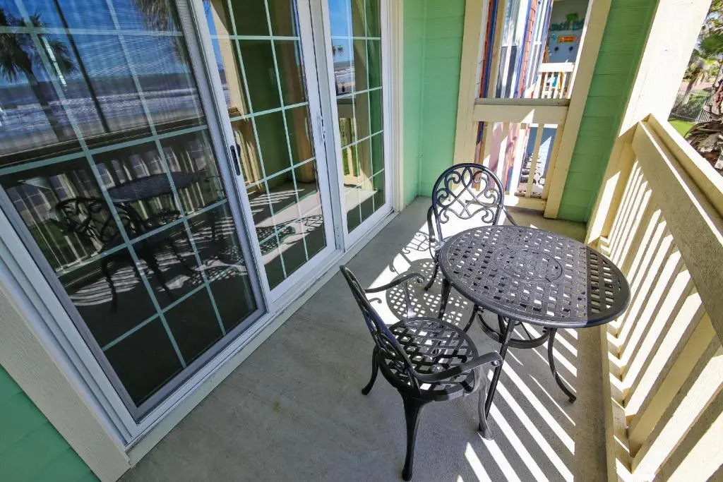 Dawn 625 by Ryson Vacation Rentals