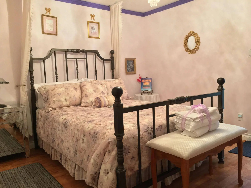 Alexandria House Bed & Breakfast