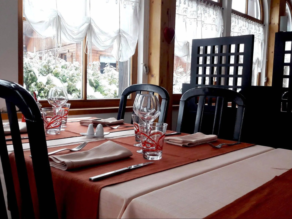 Logis Hôtel Restaurant Robichon