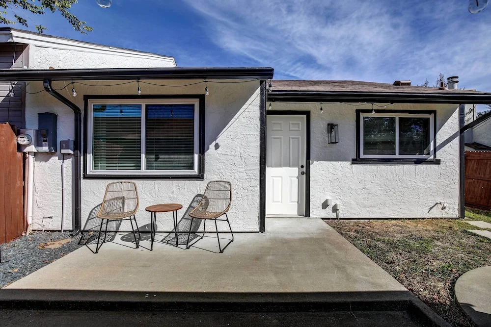 Stylish Allen Home near Watters Creek Village
