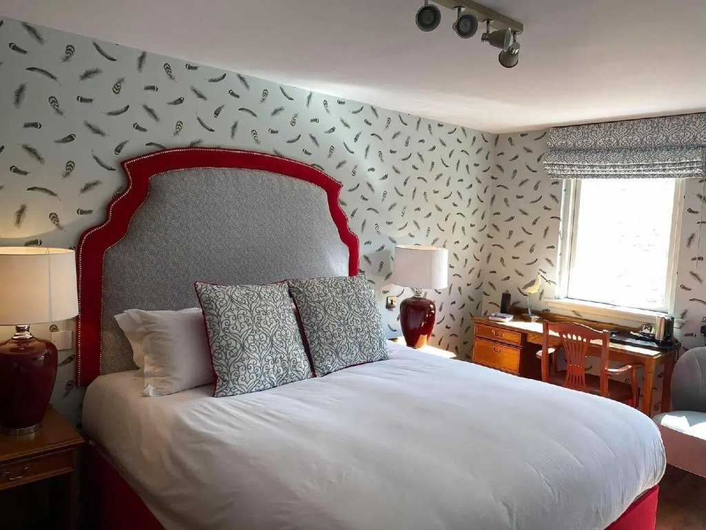 Achray House Restaurant with Rooms