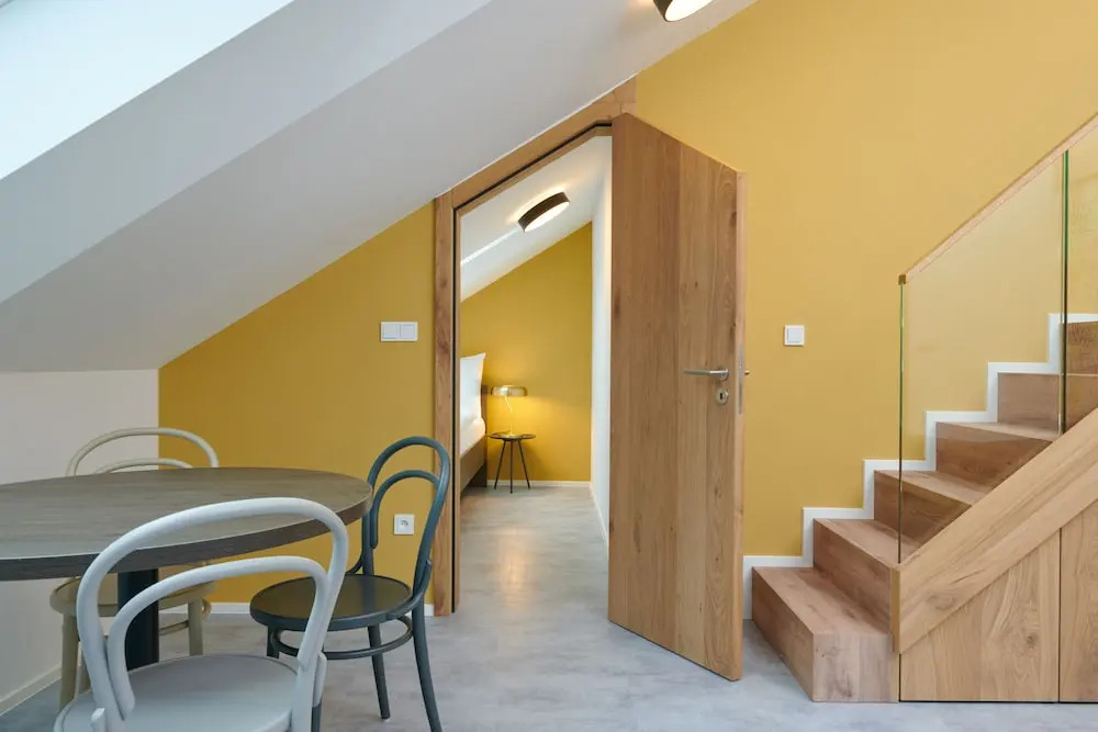 VN48 Suites by Adrez