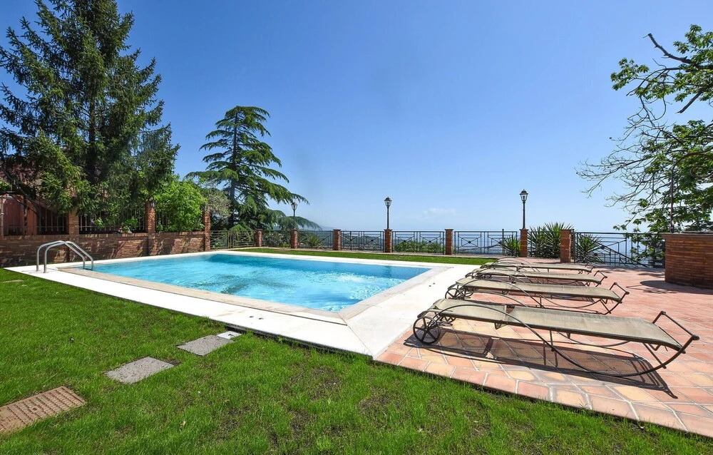 Stunning Home In Zafferana Etnea