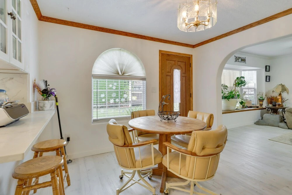 Salem Getaway w/ Hot Tub Near Parks & Boating!