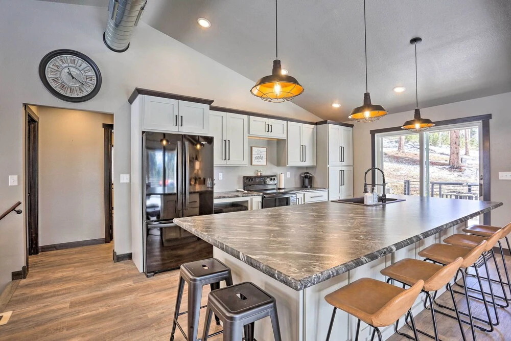 Modern Lead Cabin w/ Private Hot Tub & Fireplace!