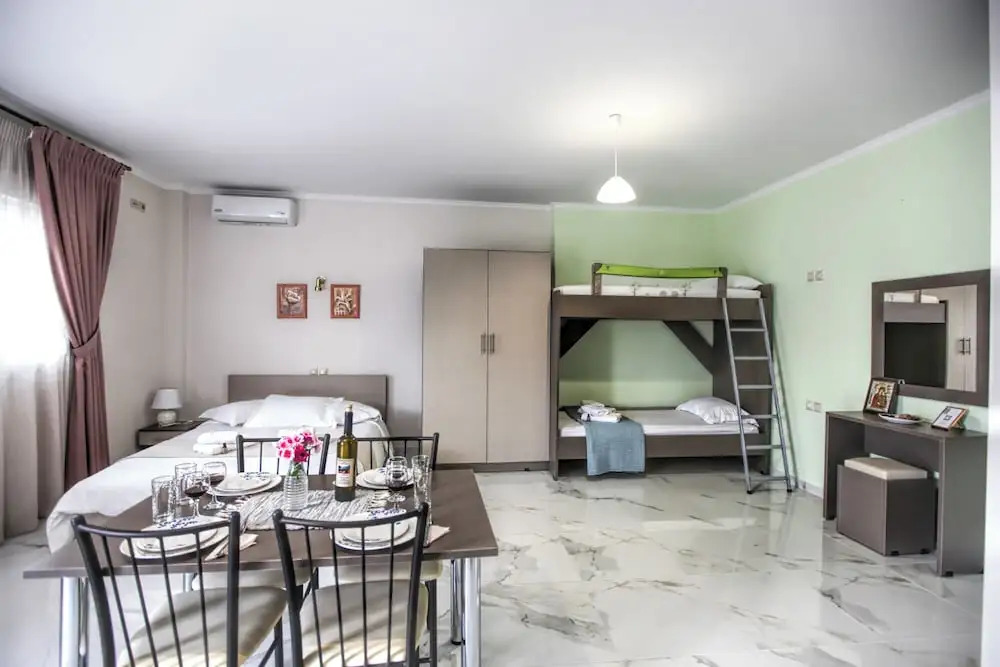 Del Sol Meteora Luxurious Family Suites1