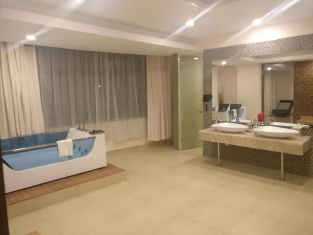 Prideinn Azure Hotel Nairobi 6