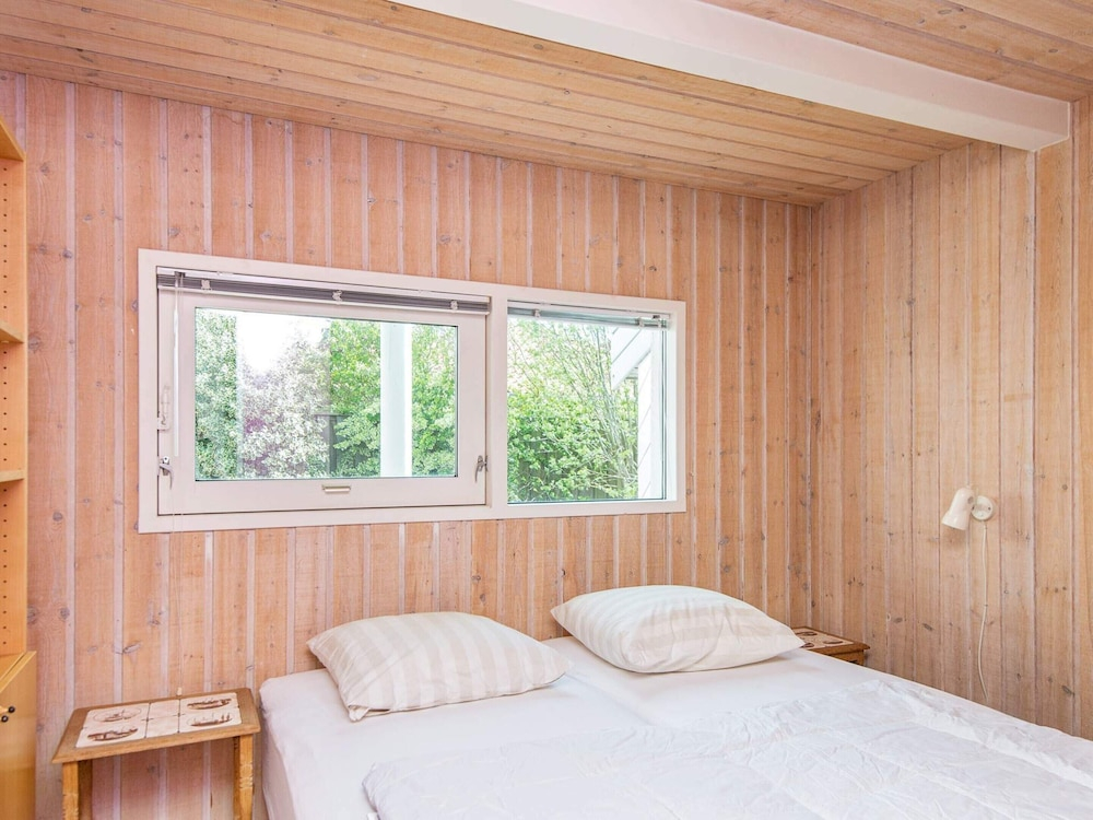6 person holiday home in Ebeltoft