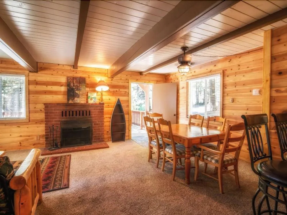 Knotty Pines Cabins
