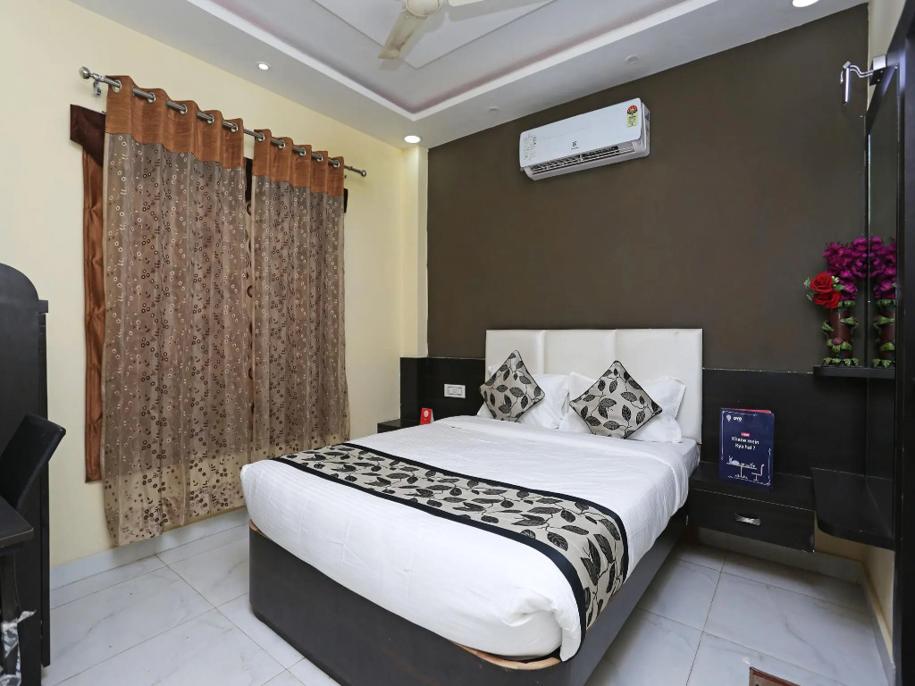 Collection O 10589 Laxmi Guest House