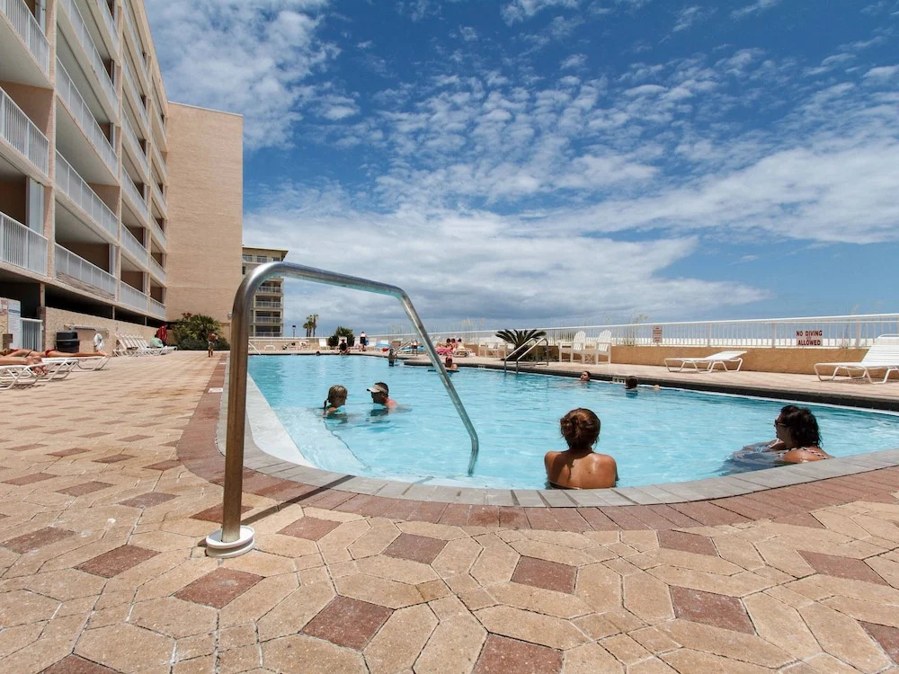 Islander by Brooks and Shorey Resorts