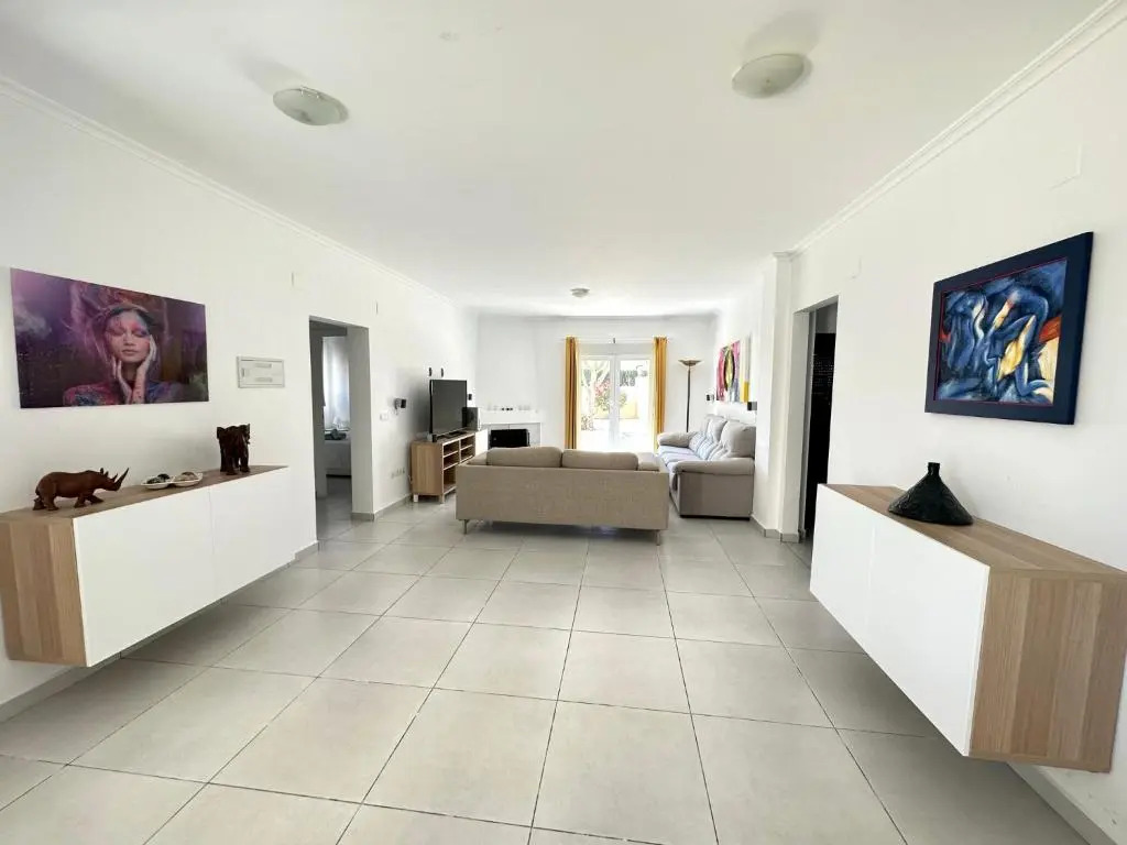 Villa Reyets 4 bed 3 bath Private Pool