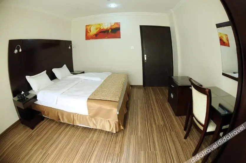 Raoum Inn