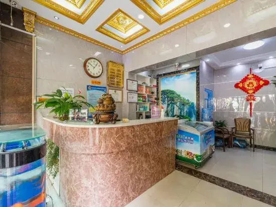 Zhumadian Huaqing Business Hotel