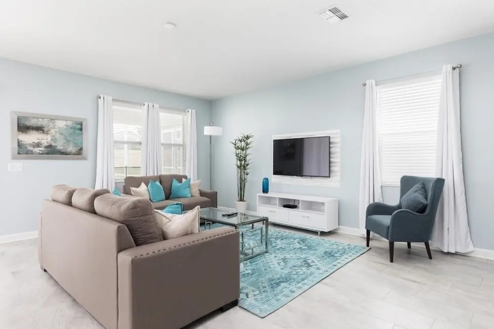South Facing Pool Spa Theater Room! 8 Bedroom Home