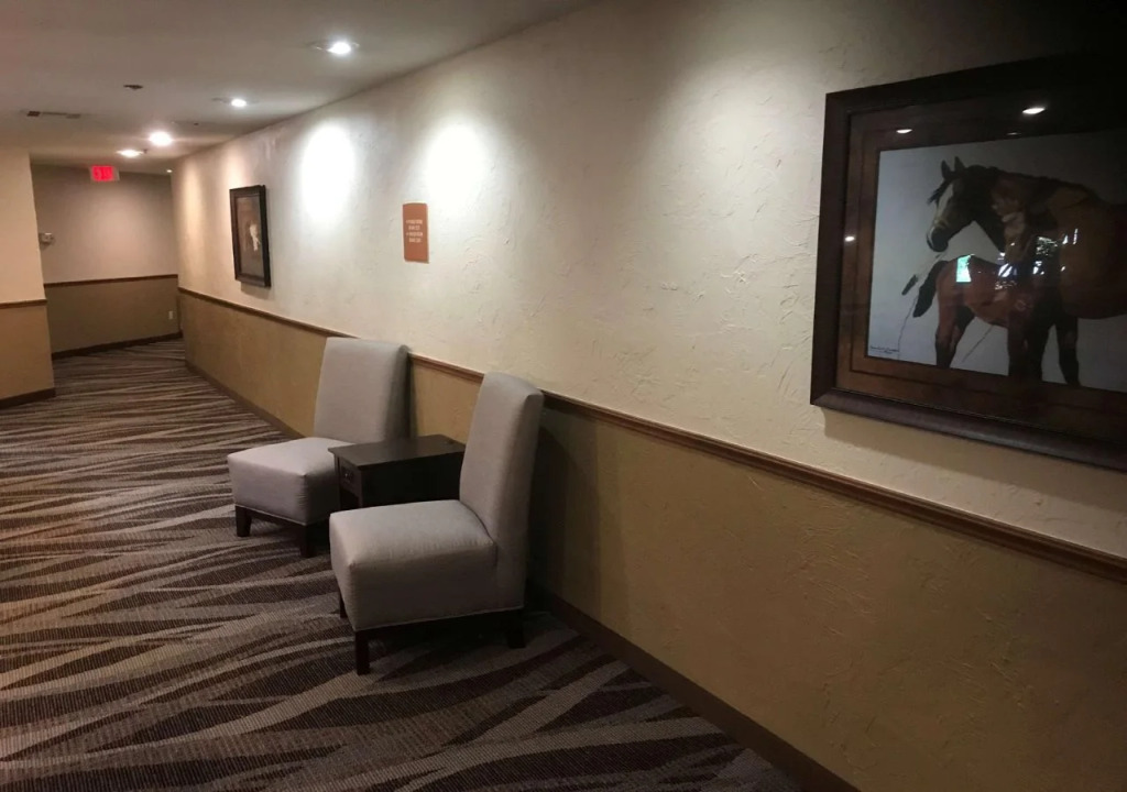 Best Western Plus Saddleback Inn & Conference Center