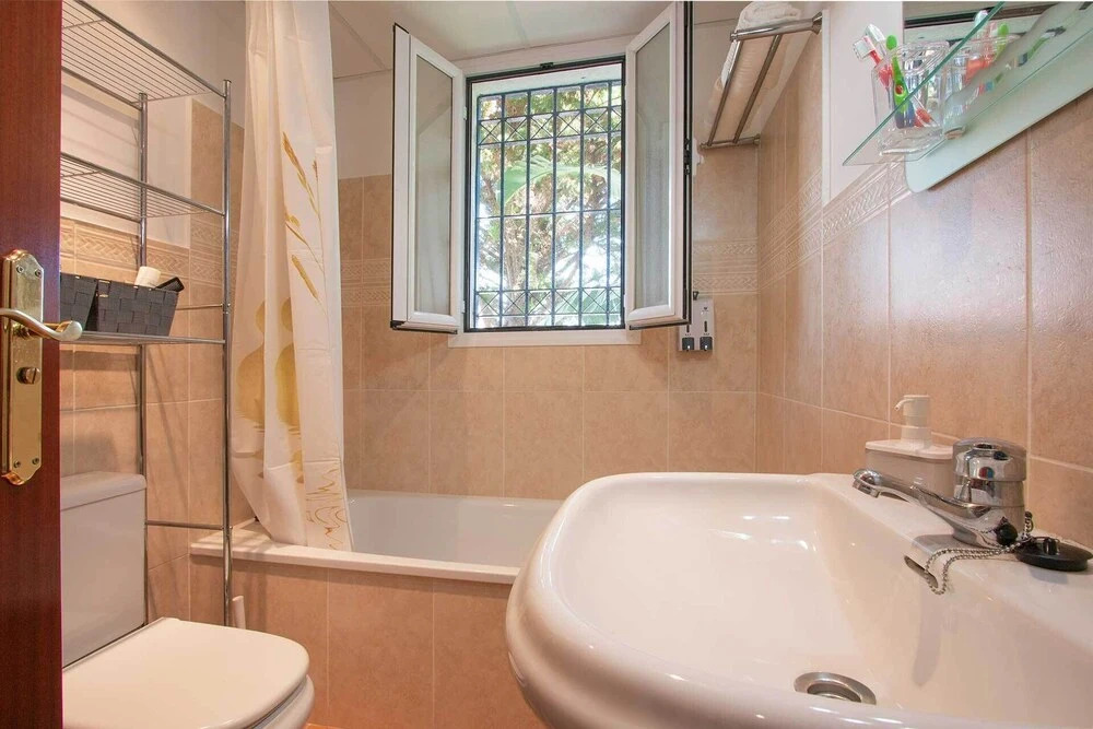 Torrox Costa Apartment Holiday Rental Near Peñoncillo Beach