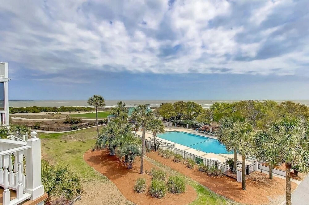 32 Ocean Point