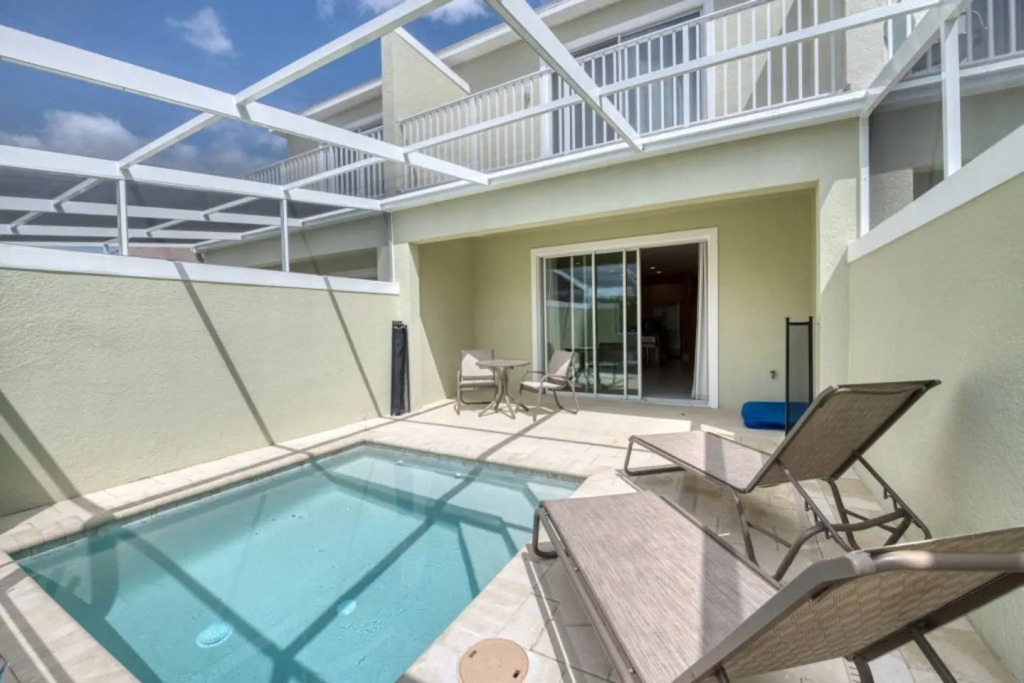 Wonderful home with private pool