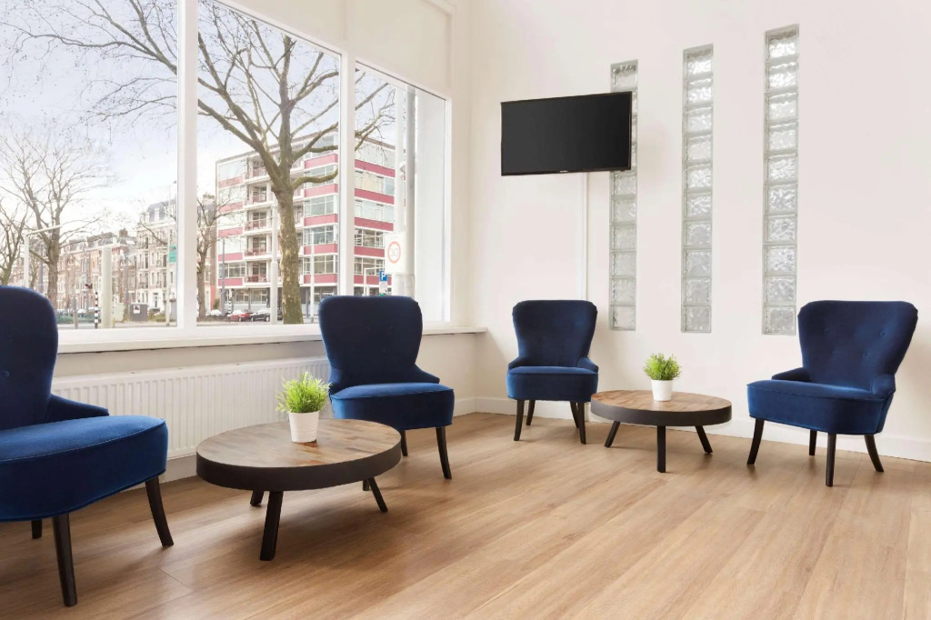 Rotterdam Teleport Hotel