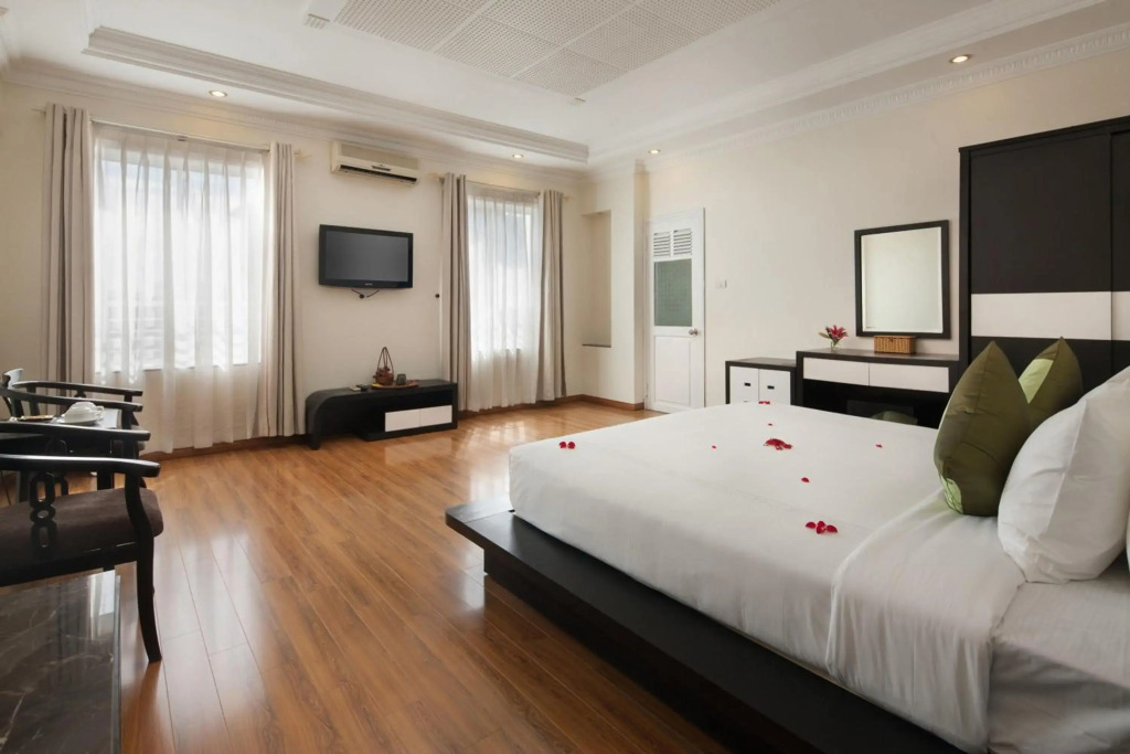 Serenity Villa Hotel