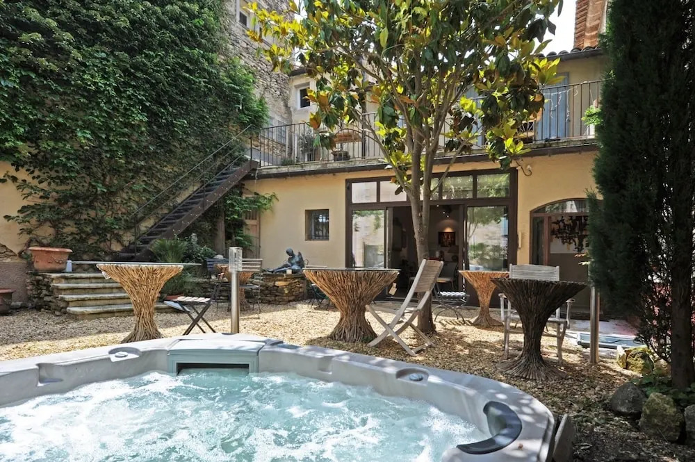 La Maison Des Arts