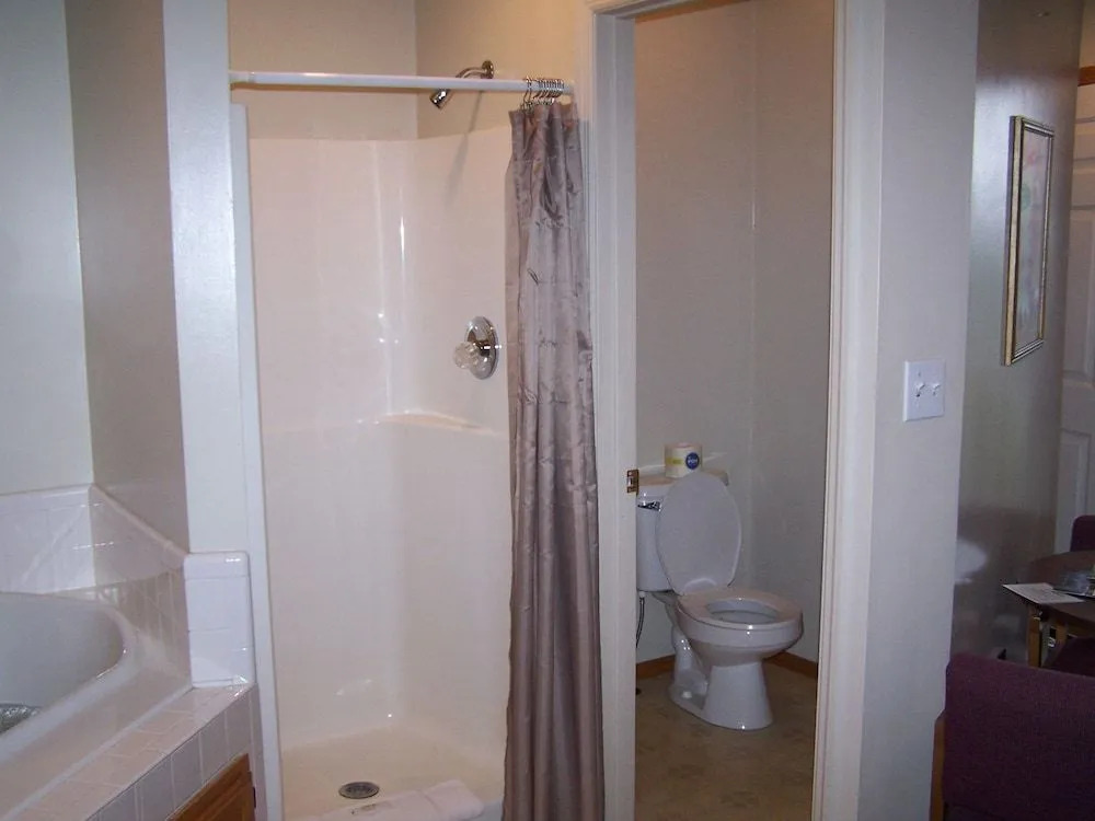 Pointe West Resort Motel