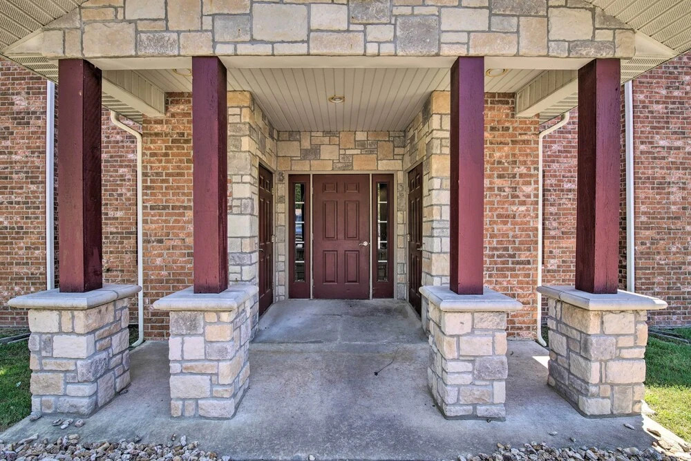 Picturesque Condo w/ Patio, 4 Mi to Beach!