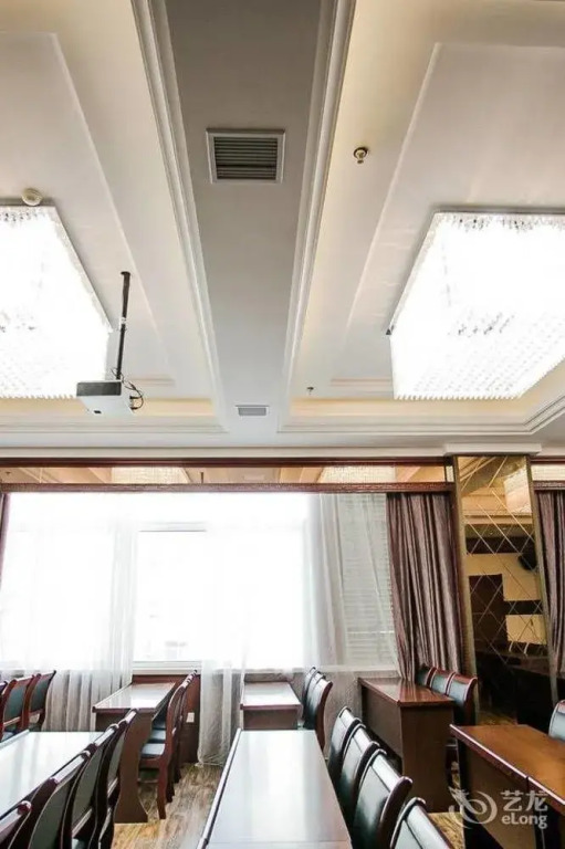 Junyi Hotel